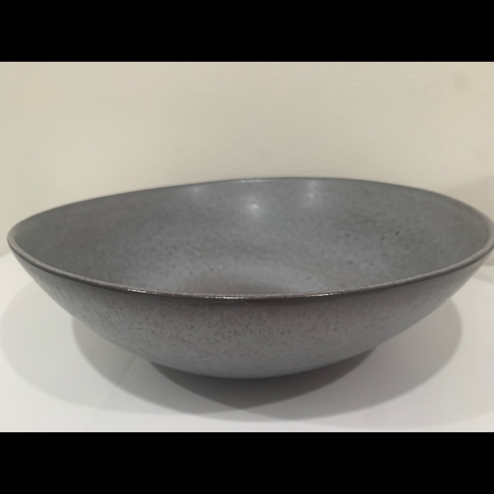 Hudson Park Collection Mink Stoneware Serving Bowl Food Safe Lead Free 12"